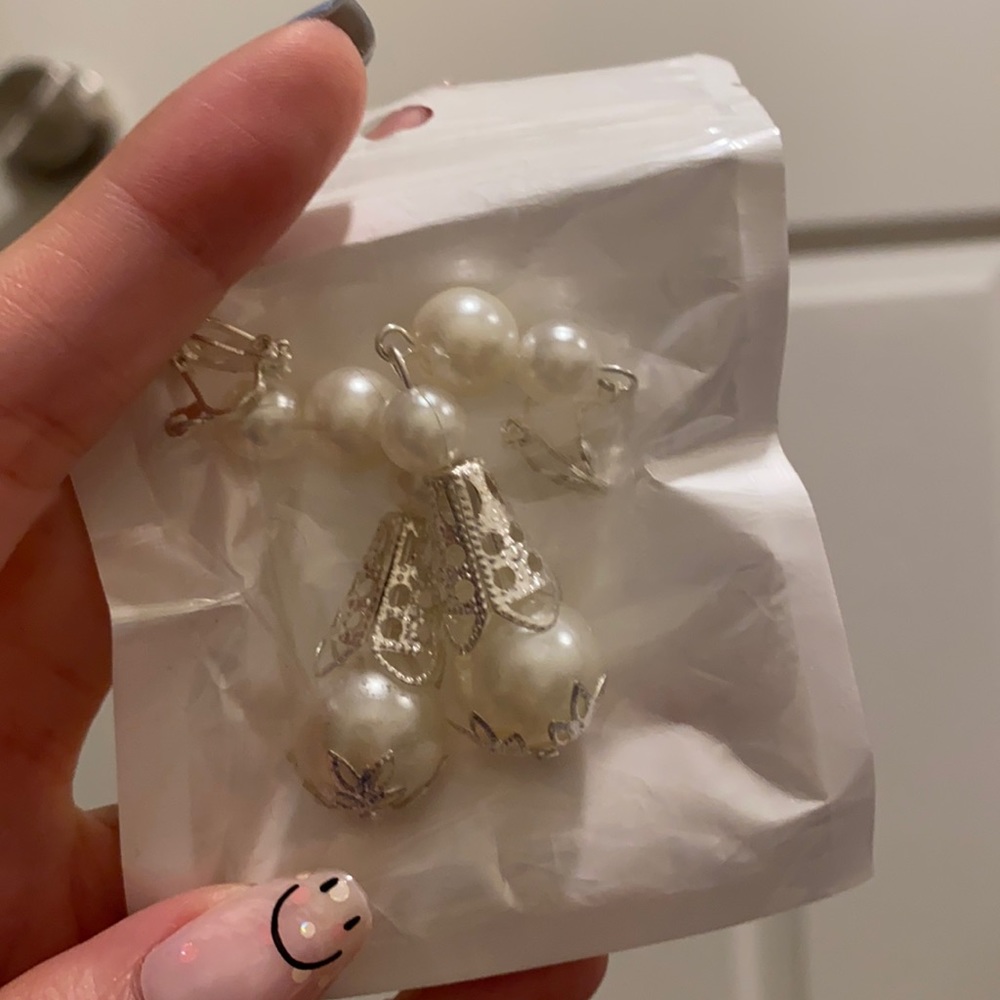 Free earring.